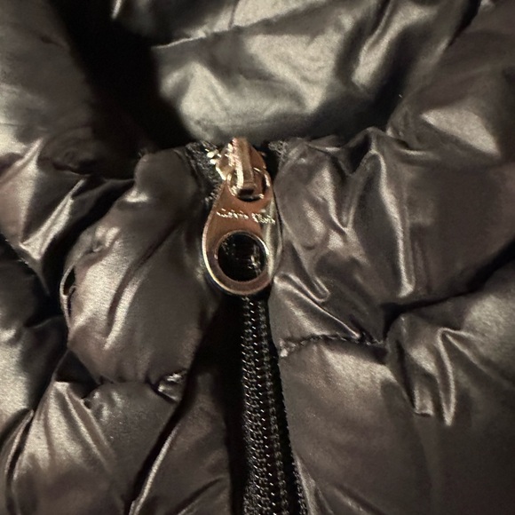 Women’s Calvin Klein Black Quilted Down Vest XL - Picture 6 of 6